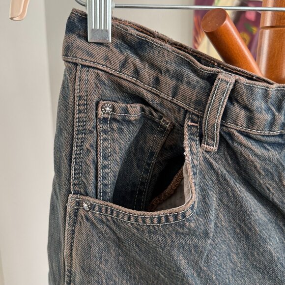 Free People - We The Free Good Luck Mid-Rise Barrel Jeans in Ian Indigo - Picture 5 of 16